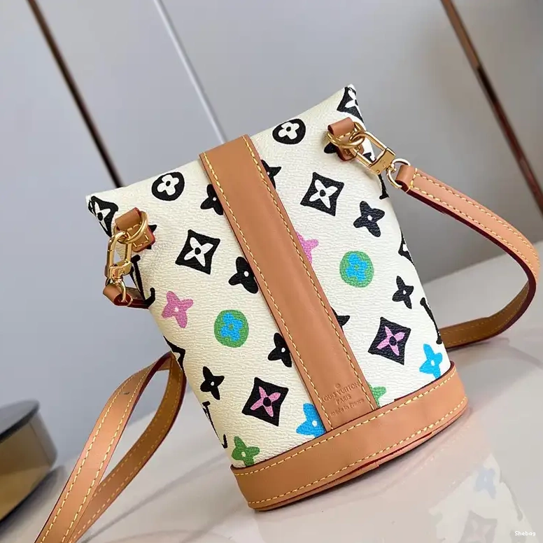 Bags LV 2407YA0111 0605